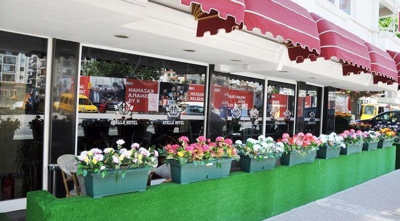 Atalla Hotel