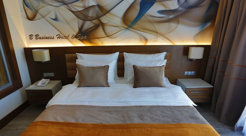 B Business Hotel & Spa