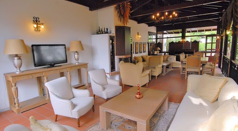 Aspen Hotel - Special Class